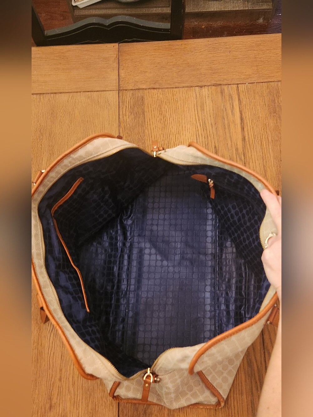 Kate Spade Weekender Bag Immaculate Condition!! - Picture 11 of 14